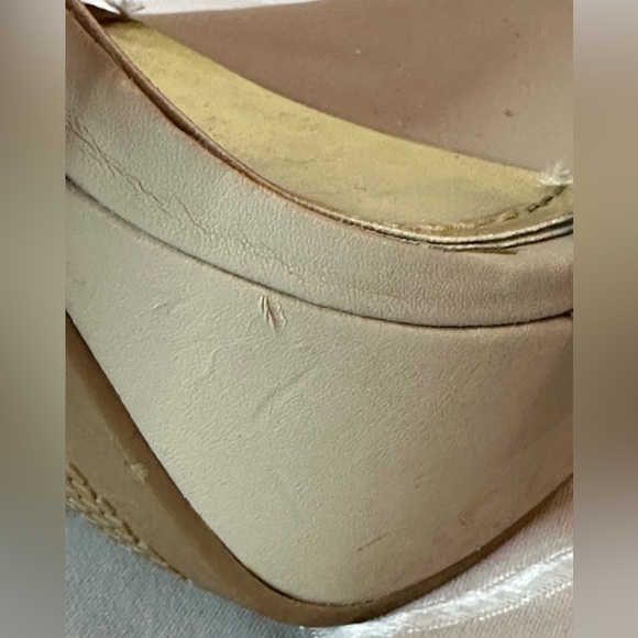 Aldo Beige Strappy Heels with Brass Accents, size 9 - Picture 11 of 16